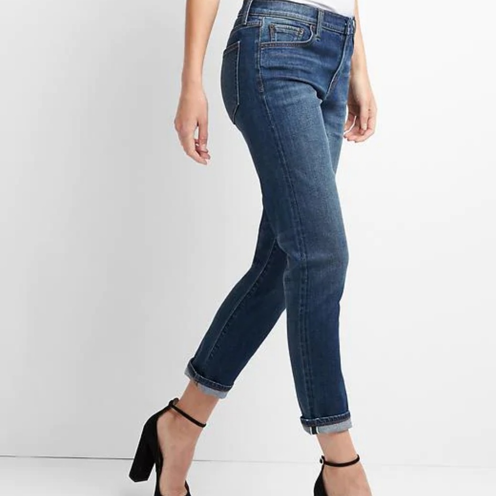Gap Distressed Girlfriend Jeans (Cropped)